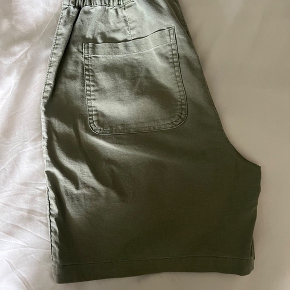 Roots High-waisted Shorts - Picture 3 of 5